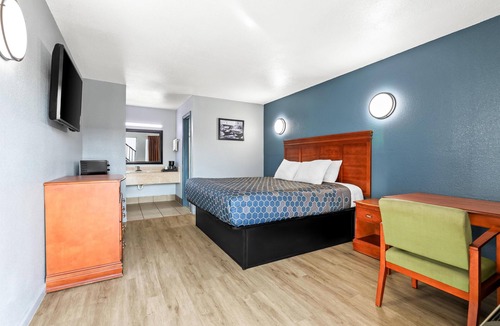 Indianola Hotel | Americas Best Value Inn Indianola