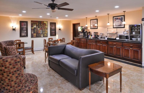 Tupelo Hotel | Americas Best Value Inn Tupelo Barnes Crossing