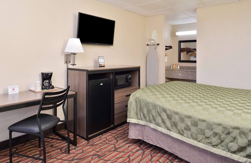 West Monroe Hotel | Americas Best Value Inn West Monroe