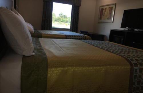Sunshine Hotel | Americas Best Value lnn- Plaquemine