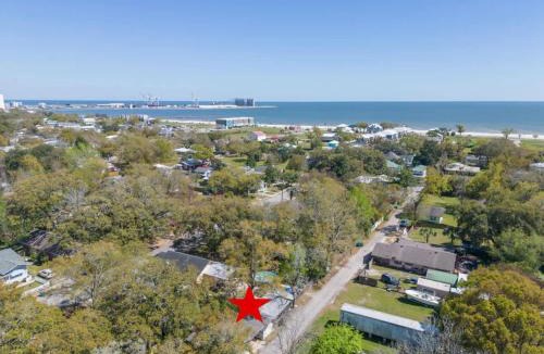 Gulfport House | Anchored at Bon Bateau Cottage