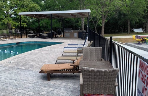 Lake Whitney Cabin | Anglers Den Cabin at Lake Whitney, Pool, Hot Tub & Fishing