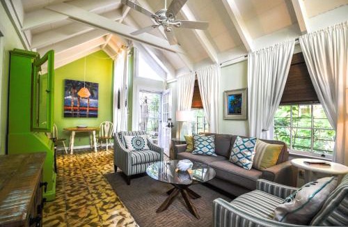 Historic Seaport House | Ann Street Cottage