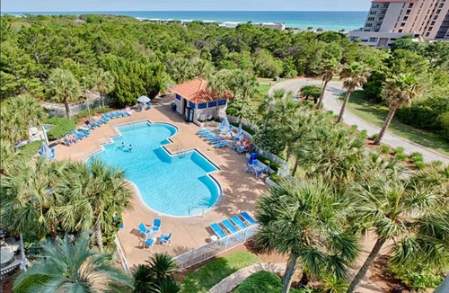 Four Mile Village Apartment | Apartment ∙ 2 bedrooms ∙ 8 guests