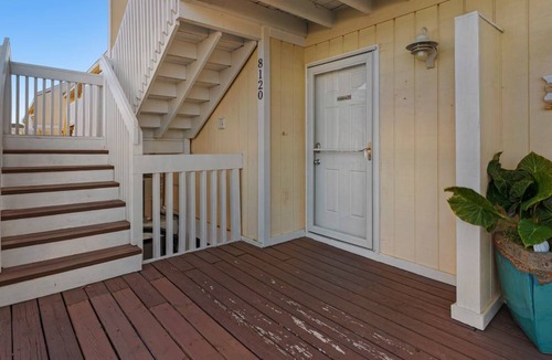 Holiday Isle Apartment | Apartment ∙ 2 guests