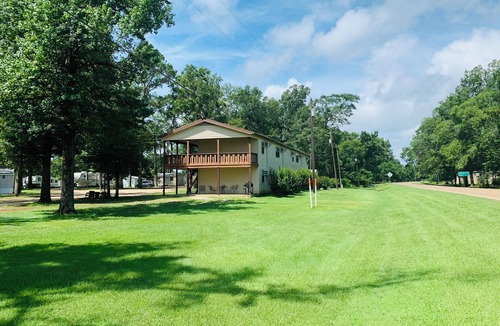 Milam Apartment | Apartment on Toledo bend Lake
