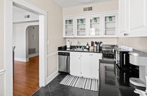 Hannon Park Condo | APD | Lillie's Pad 🌺 2bed ask me abt our specials!