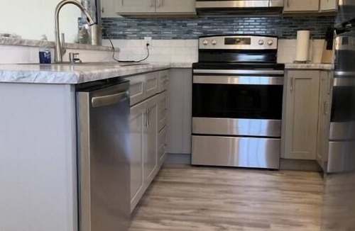 Port Lagoon House | Aqua Diver is a darling 1 BR house on the East end of Panama City Beach, Florida