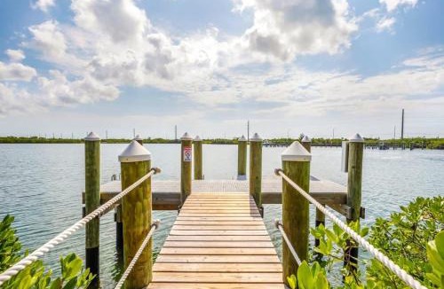 Key West House | Aquaria House -Pool & Boat Dock