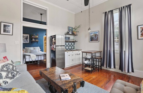 Bywater Apartment | Artsy 1BR Creole Cottage on the Mississippi Riverfront