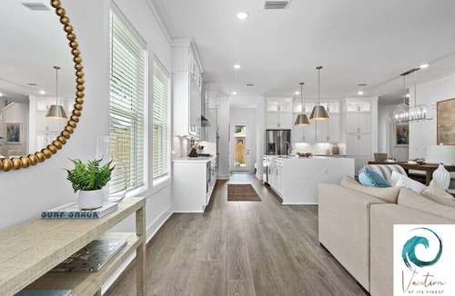 Gulfview Heights House | Ash in the Sand - Private Pool/Golf Cart/6 Bikes/Game Room