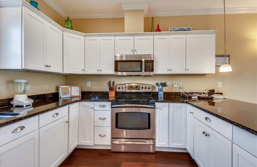 Sea Palm Village House | ATTITUDE ADJUSTER IS THE PERFECT FAMILY GETAWAY!