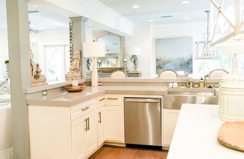 King City House | August Special, Large Luxury Home Near the Village