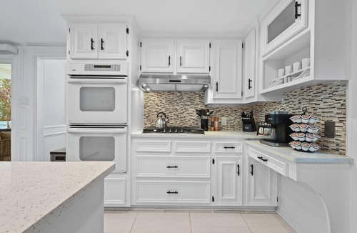 Saxony House | Austin Music Retreat - Spacious 5BR home w/private pool & game room near Austin