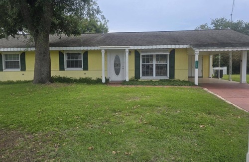 Long Beach House | Azalea Beach Retreat- Your Coastal home away from home. Beach is within blocks!
