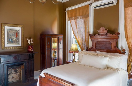 Vicksburg Bed & Breakfast | Baer House Inn