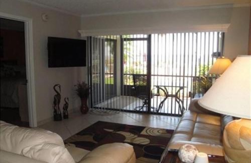 Isla del Sol House | Bahia Cozy Poolside Unit