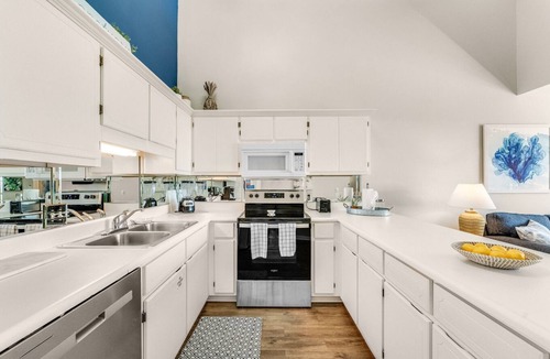 Summer Breeze Condo | Balconies with a Gulf View HS 54-302