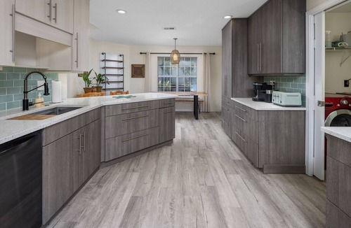 Gulf Breeze House | Balinese Beach House w/Pool, Huge Hot Tub & Sauna