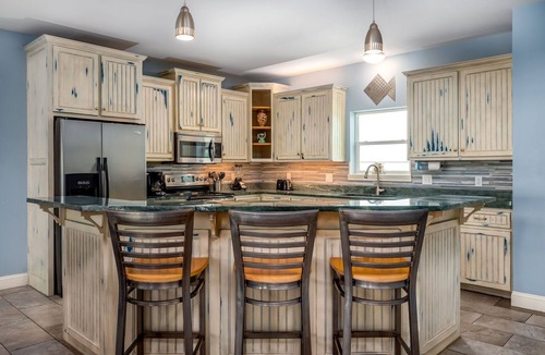 Dauphin Island House | Bama Breeze - Gulf Beachfront, 6 Bedrooms, 6 Baths, Pool Table, Sleeps 20