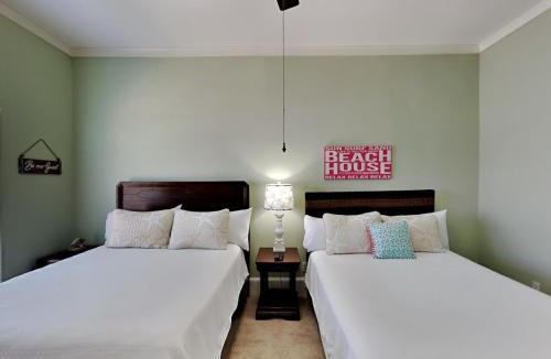 Sunset Pass House | Banana Bay Townhome #13932 - Playa Way