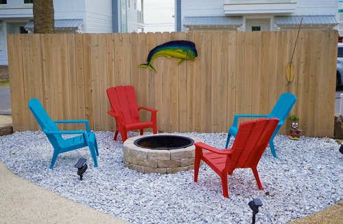Bid-a-wee Beach House | Barefoot Bungalow- Steps to Private Beach, 5-Star Comfort & Near Top Attractions
