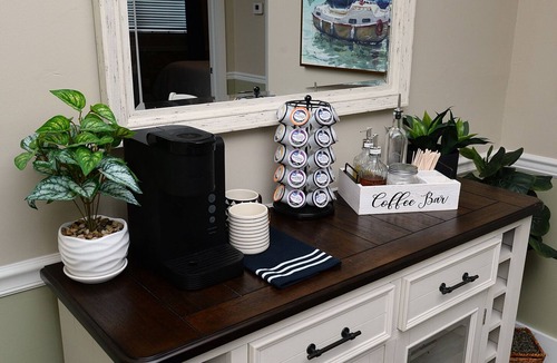 Panama City Condo | Bay Paradise: Luxury 1 Bedroom Condo with Stunning Sunsets & Resort Amenities!