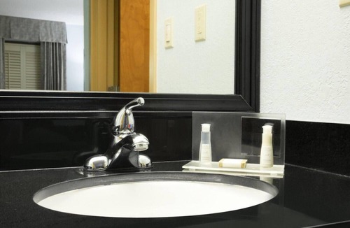 Mary Esther Hotel | Baymont by Wyndham Fort Walton Beach Mary Esther