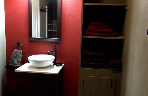 Barataria Apartment | Bayou Life Lodging and Charter Fishing. Only 25 miles to the French Quarter.