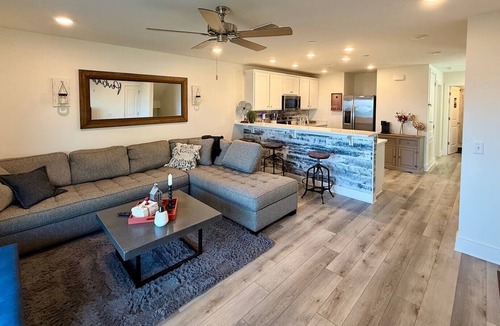 Innerarity Townhomes House | Bayside Bliss: Beautiful Views & Pool!