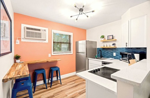 Treasure Island Hotel | 🌞 BBR #2, Steps to the Beach, Heated Pool w/Full Kitchen & 3 Beds!