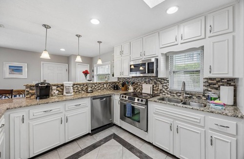 American Beach House | Beach Bungalow - Historic American Beach - 3 Bedrooms, 3 Bathrooms