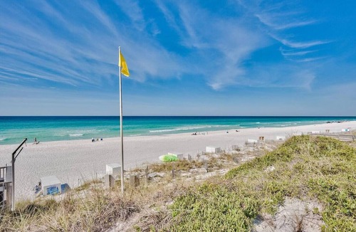 Tang-O-Mar Cottage | Beach Cottage, 3BR 3BA, Pools & Private Beach