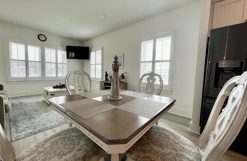 Gulfport Cottage | Beach Cottage with a View!