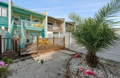 Gulf Lagoon Beach Apartment | Beach Dayz
