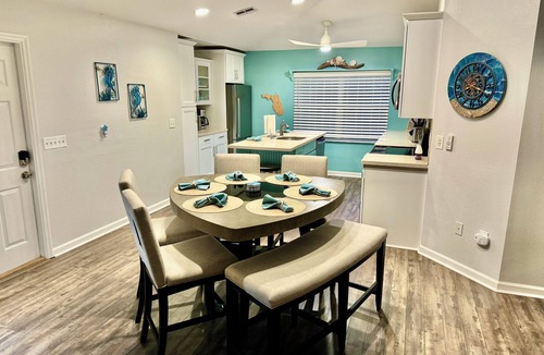 Marineland Acres House | Beach Escape wth Hot Tub - Walk to Ocean - Dog Friendly