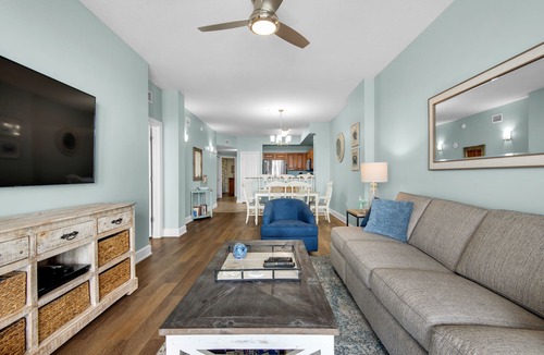 Panama City Beach Condo | BEACH FRONT CONDO! SLEEPS UP TO 8!BCH SRVC INCL!