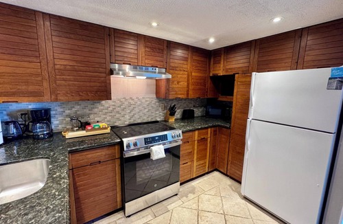 Galveston Condo | Beach Front + Magnificent View + Huge Balcony + Pool + Tennis
