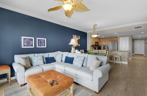 Long Beach Condo | 🌞Beach Front-UPGRADED WiFi-Pool-Grandview East 1204🌞