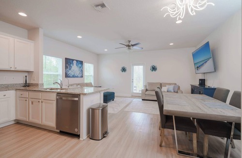 Thomas Drive House | Beach Getaway | Community Amenities!