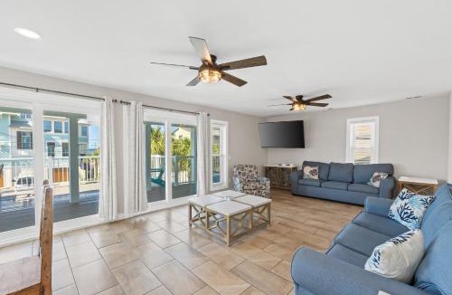 Holiday Beach House | Beach House - Gulf Dream by Panhandle Getaways