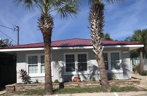 Kiska Beach House | Beach House one block from the ocean. West end of panama city beach.
