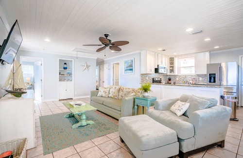 Sunnyside On The Gulf House | Beach House Ocean Views, Private Beach Yard Large Pets, Free Kayaks & SUP