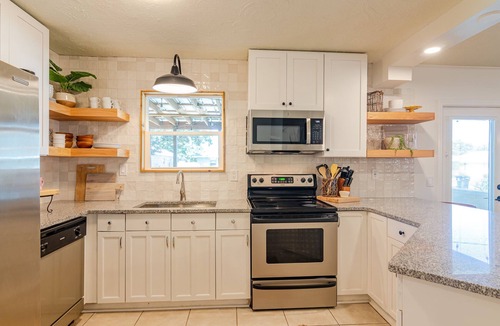 Riviera Beach House | Beach House with Screen Porch 1 Dog Considered - 21yo & UP