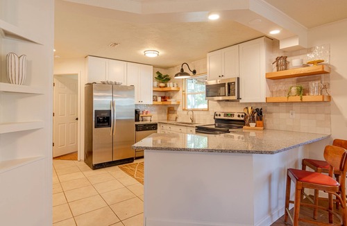 Riviera Beach House | Beach House with Screen Porch 1 Dog Considered - 21yo & UP
