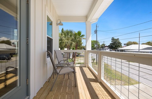Laguna Beach Estates House | Beach House w/Private Heated Pool, pet friendly - 21yo & UP