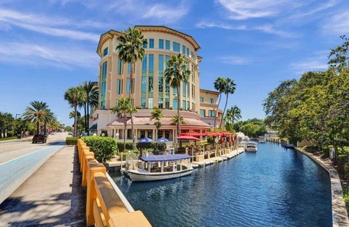Hendricks and Venice Isles Apartment | Beach Isles Studio Near Las Olas