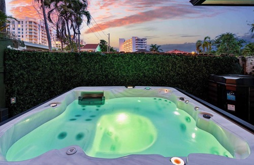 Lauderdale Beach House | Beach Pop - Steps to Beach, Heated Pool & Hot Tub