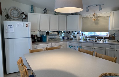 Jamaica Beach House | BEACH SIDE DISCOUNTS! 4bd 2.5ba Short Walk 2 Beach & Easy Access+Views!