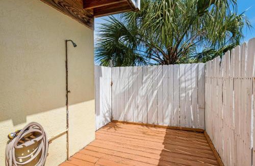 Holiday Isle House | Beach Side- Harbor View